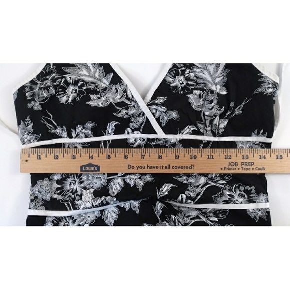 Black and white halter neck floral print sundress - Picture 6 of 9